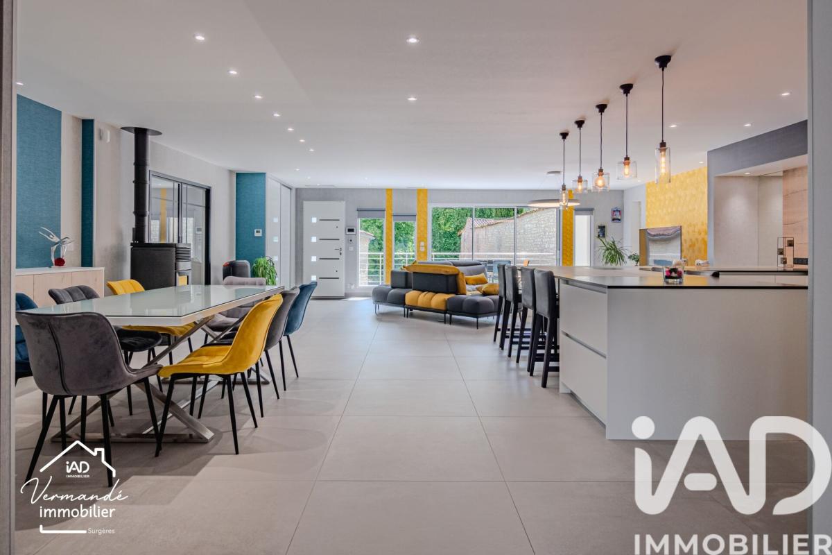 Maison 10 Pièce(s) Saint-Jean-d'Angély - Photo 13
