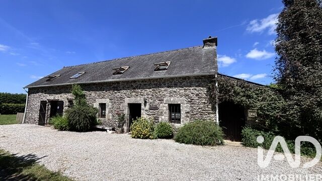 Maison longère 5 Pièce(s) Le Cloître-Pleyben