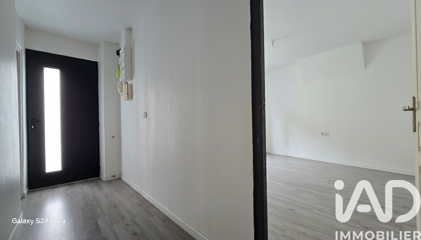 Maison 4 Pièce(s) Saint-Amand-Montrond - Photo 4