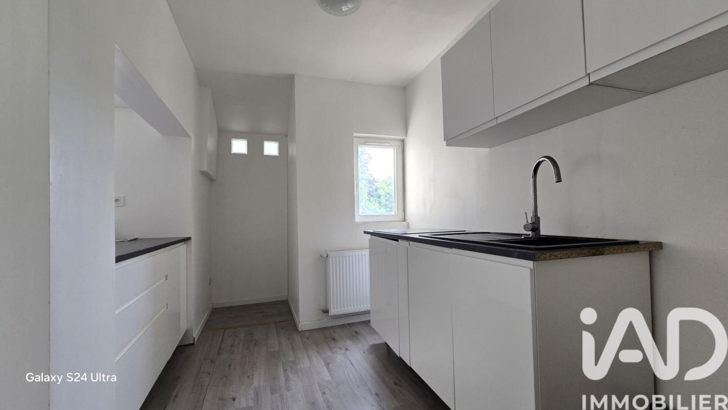 Maison 4 Pièce(s) Saint-Amand-Montrond - Photo 9