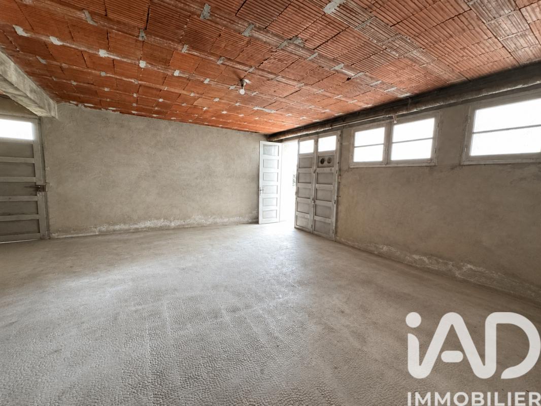 Maison 4 Pièce(s) La Rochefoucauld-en-Angoumois - Photo 10