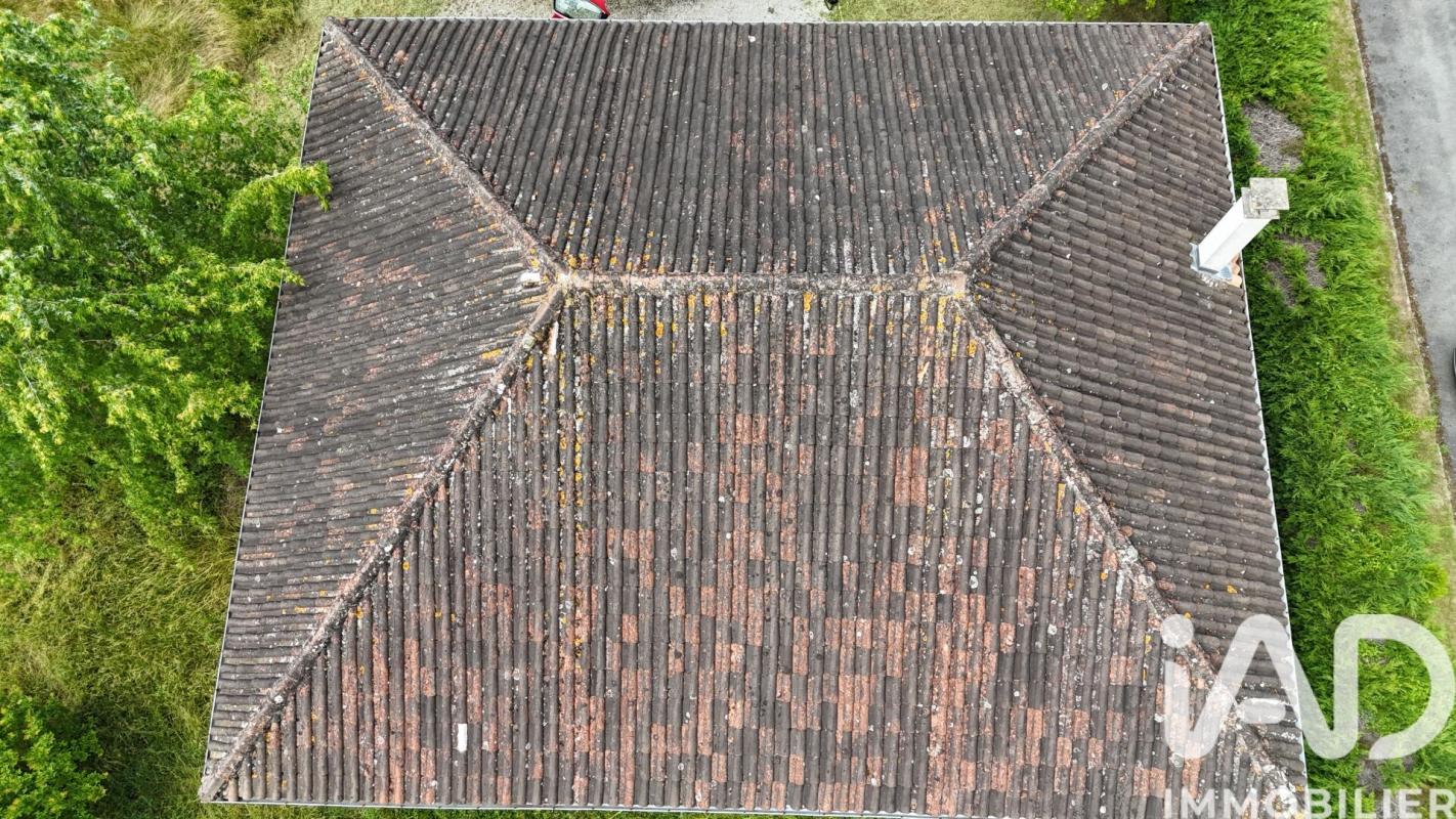 Maison 4 Pièce(s) La Rochefoucauld-en-Angoumois - Photo 11