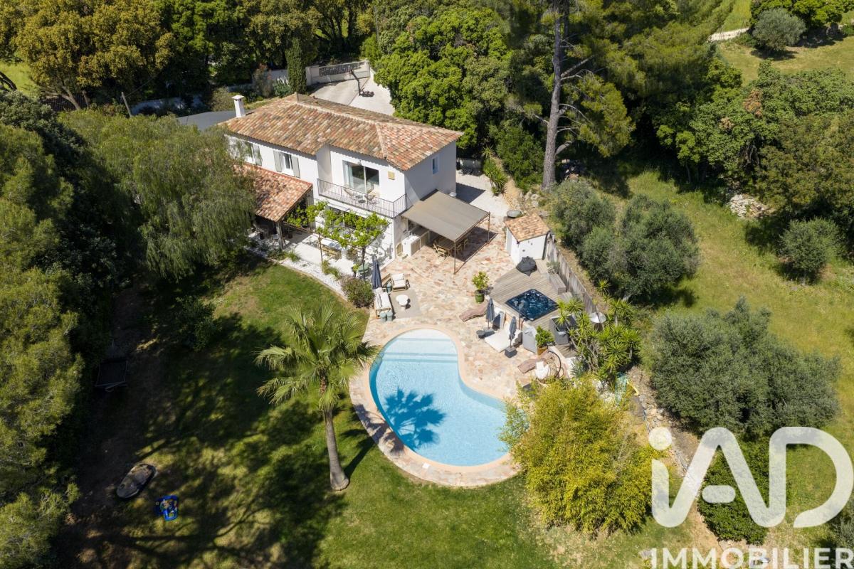 Villa 7 Pièce(s) Sanary-sur-Mer