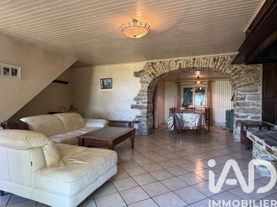 Maison 7 Pièce(s) Villefranche-de-Panat - Photo 2