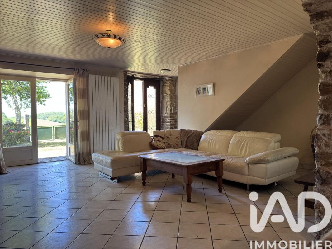 Maison 7 Pièce(s) Villefranche-de-Panat - Photo 4