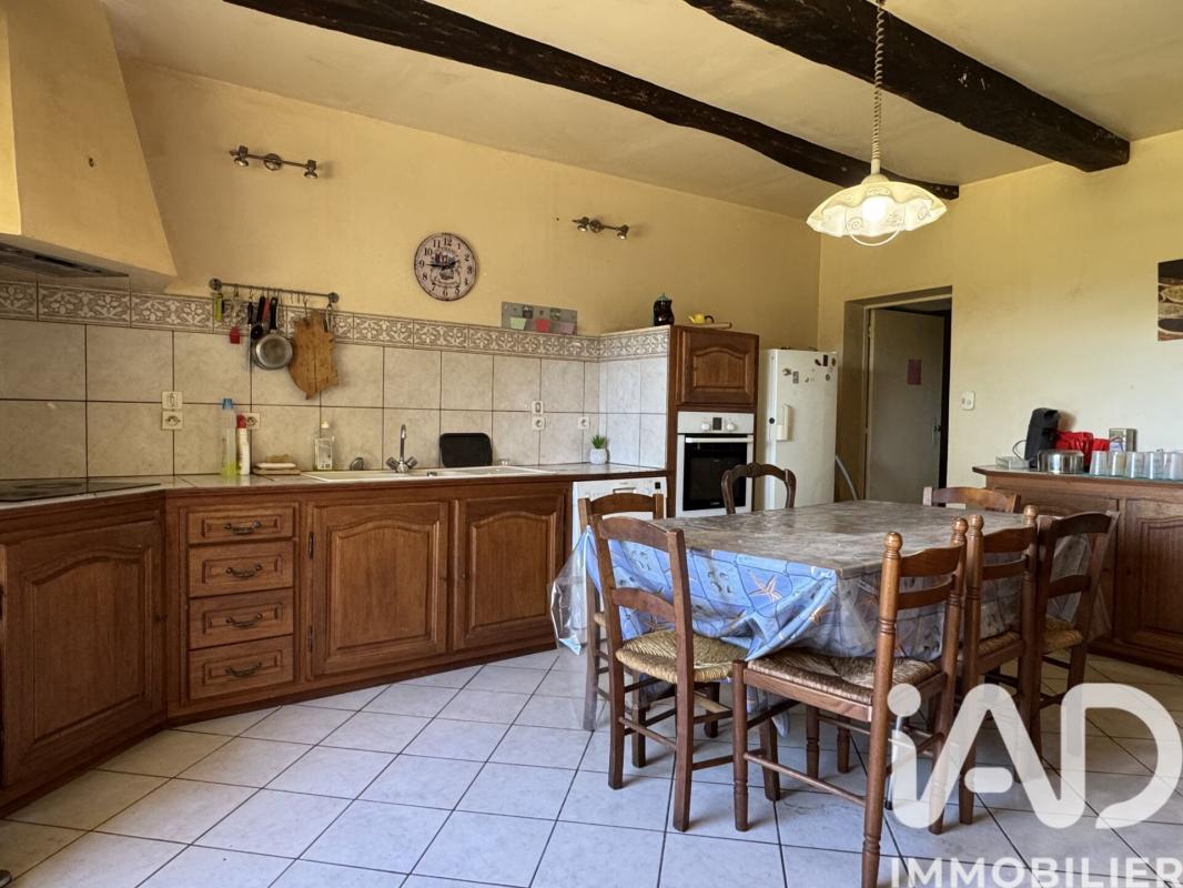 Maison 7 Pièce(s) Villefranche-de-Panat - Photo 8