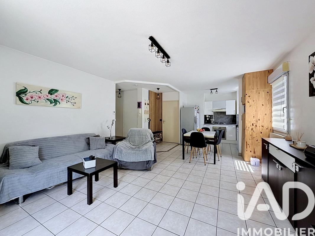 Appartement 3 Pièce(s) Vif