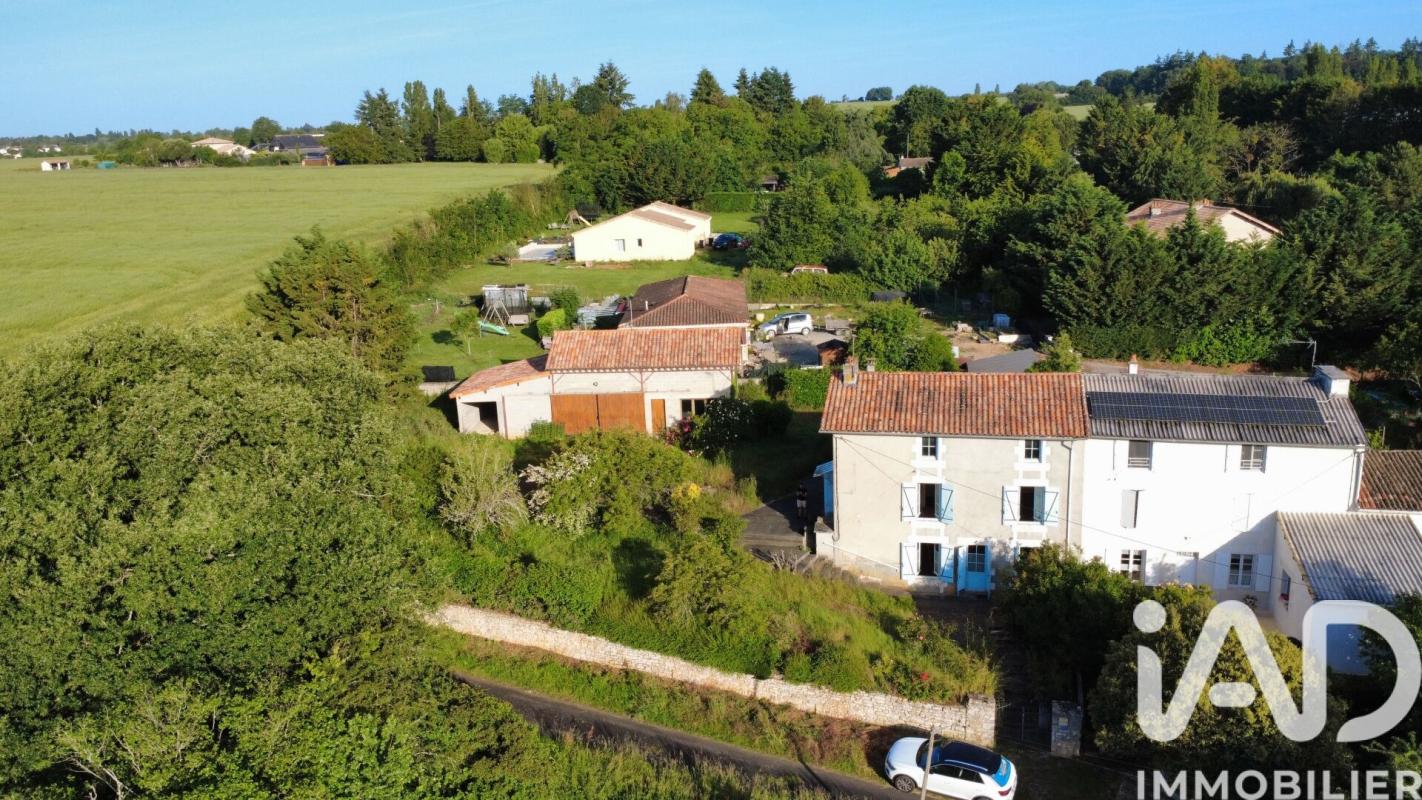 Maison 4 Pièce(s) Vivonne