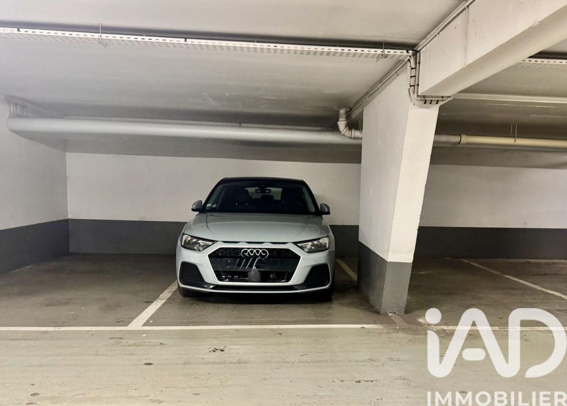 Parking  Paris 8eme Arrondissement