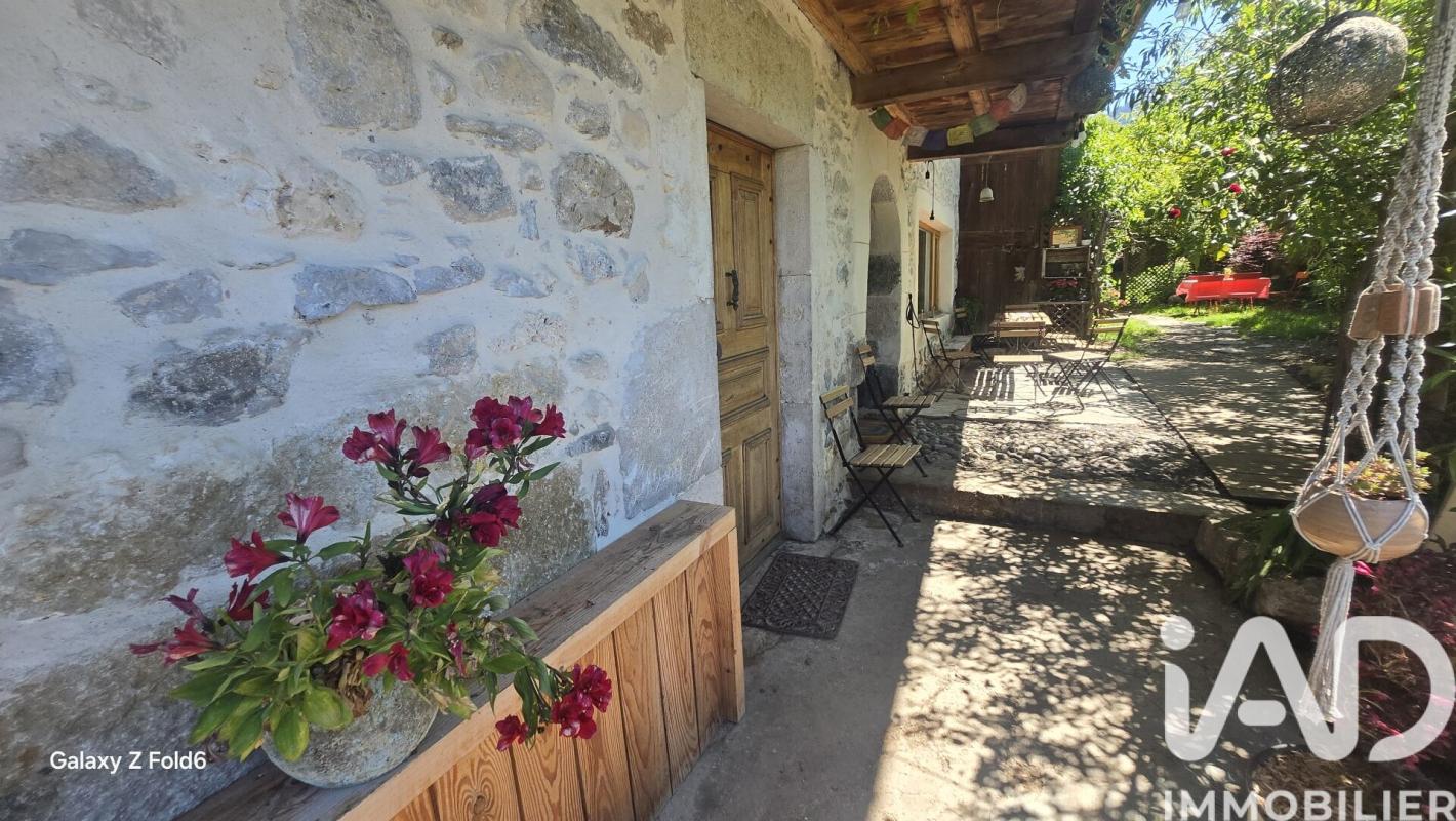 Maison longère 8 Pièce(s) Lescheraines