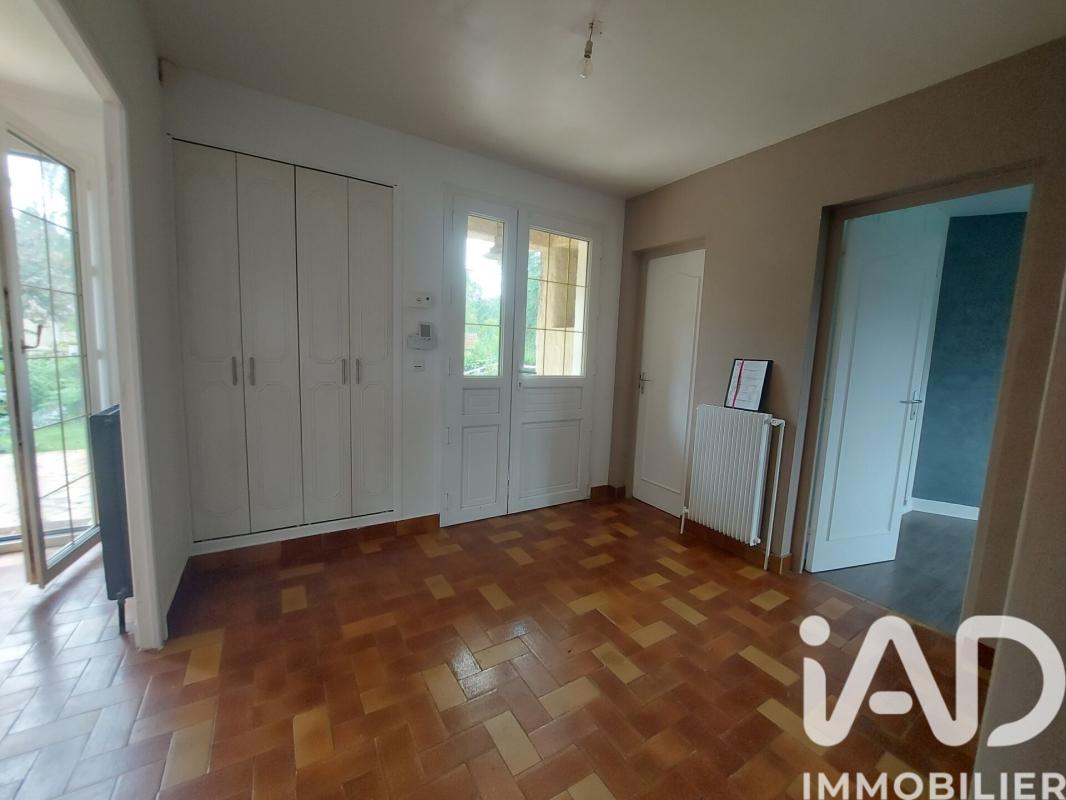 Maison 8 Pièce(s) Saint-Sauveur-sur-École - Photo 7