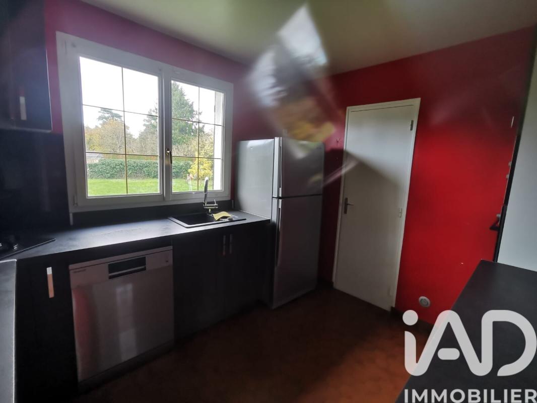 Maison 8 Pièce(s) Saint-Sauveur-sur-École - Photo 13