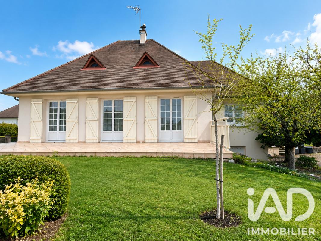 Maison traditionnelle 5 Pièce(s) La Chaussée-Saint-Victor