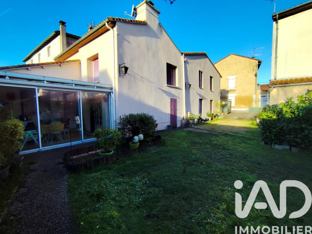 Maison 5 Pièce(s) Chasseneuil-du-Poitou - Photo 2