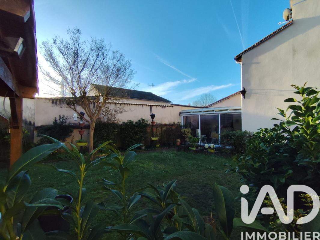 Maison 5 Pièce(s) Chasseneuil-du-Poitou - Photo 12