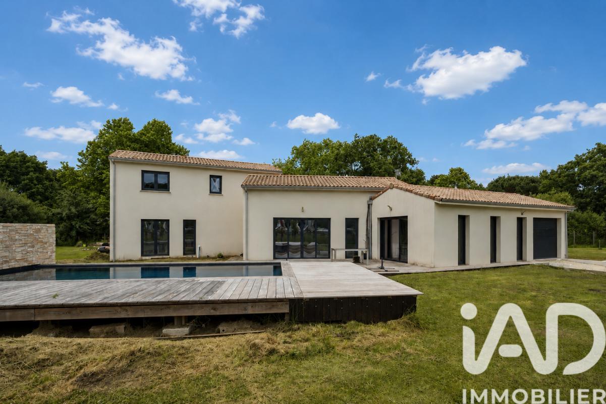 Maison 5 Pièce(s) Mérignac