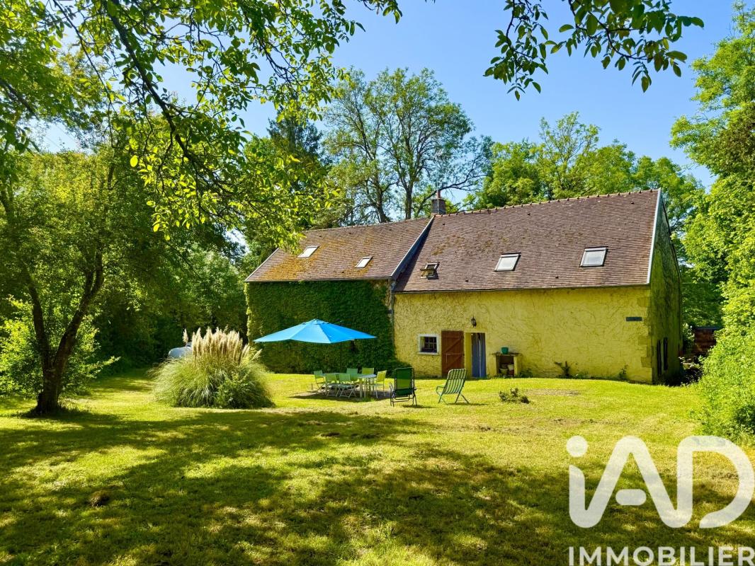 Maison 8 Pièce(s) Saint-Amand-en-Puisaye