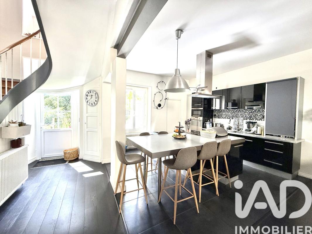 Maison 10 Pièce(s) Laval - Photo 3