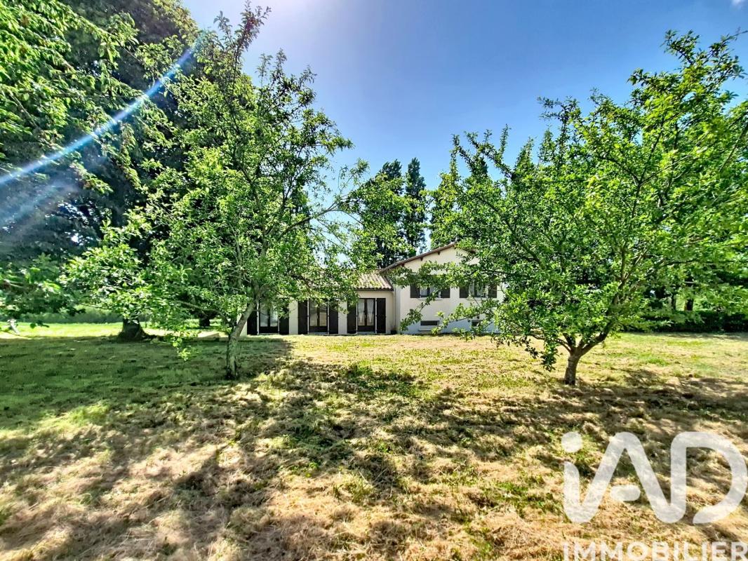 Maison 8 Pièce(s) Chemillé-en-Anjou - Photo 3