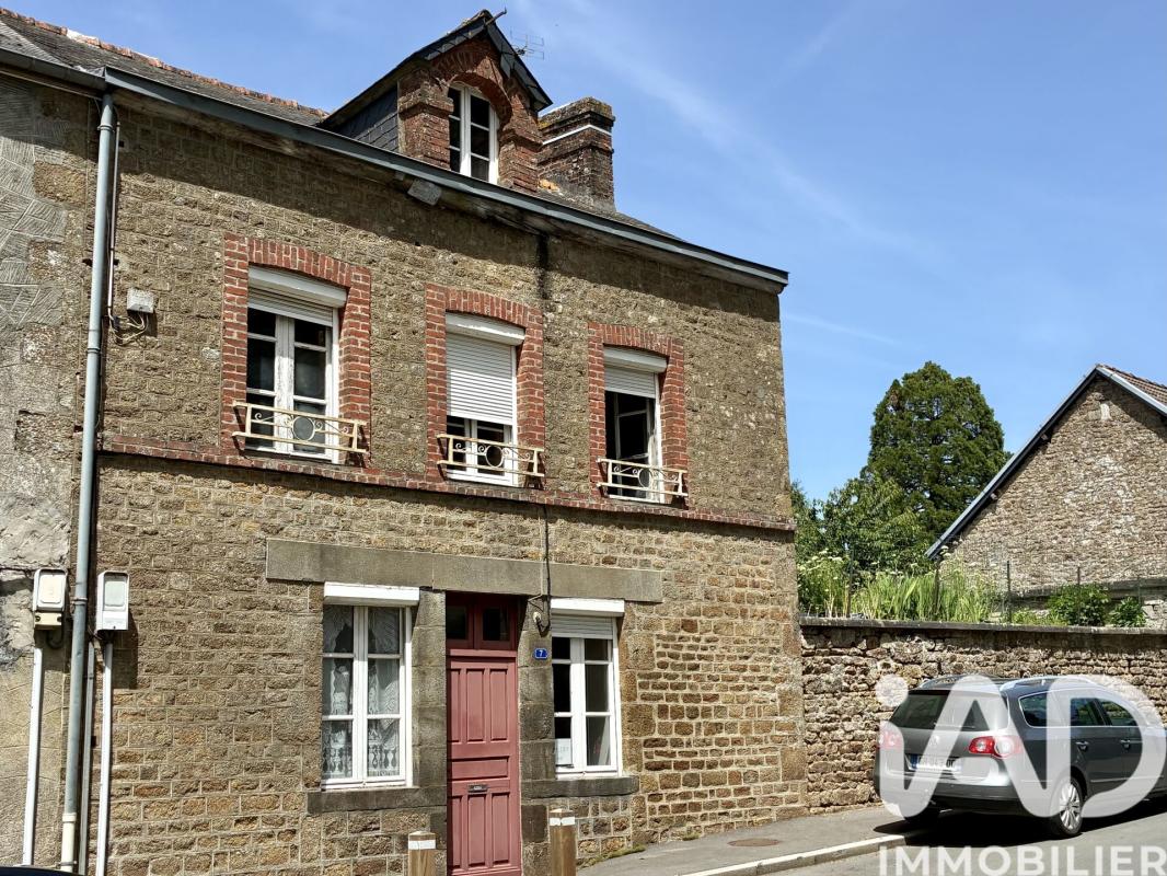 Maison de ville 5 Pièce(s) Lassay-les-Châteaux