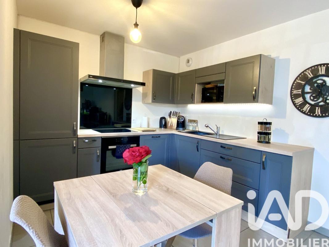 Appartement 3 Pièce(s) Saint-Laurent-de-Mure - Photo 8