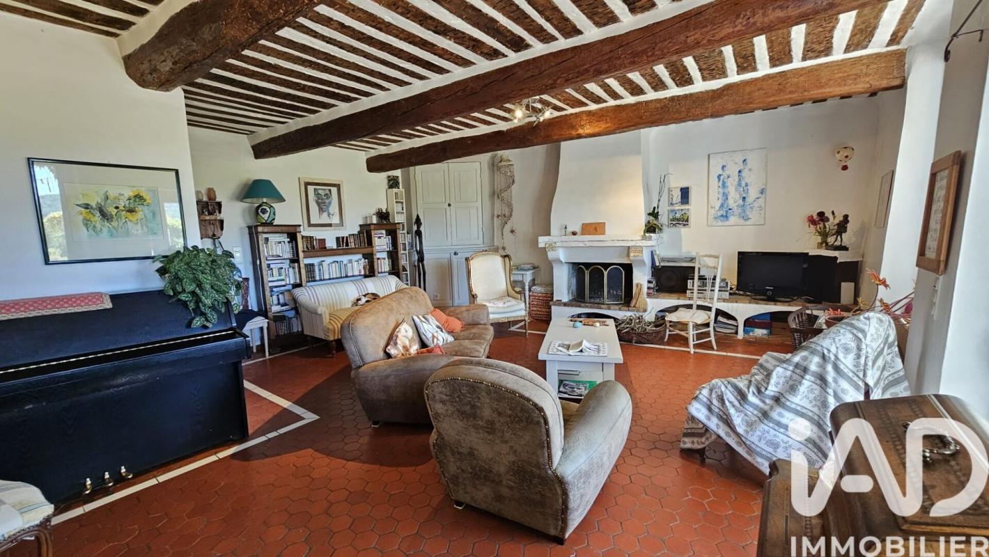 Maison 4 Pièce(s) Villecroze