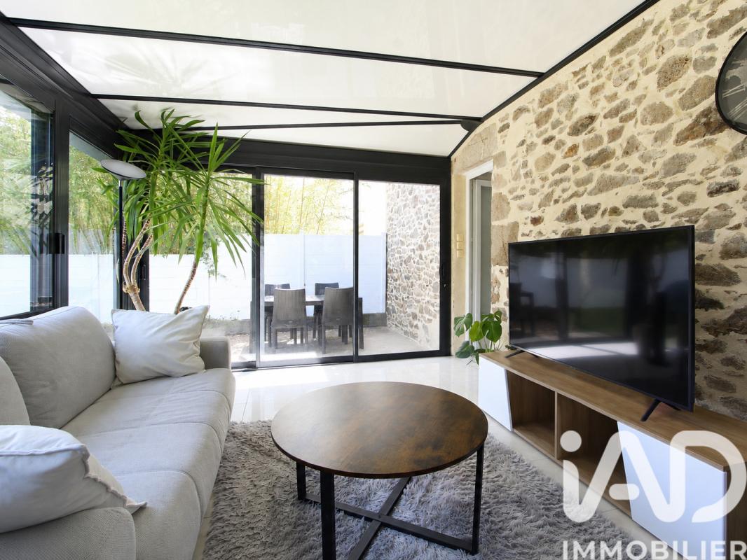 Maison 4 Pièce(s) Landeronde