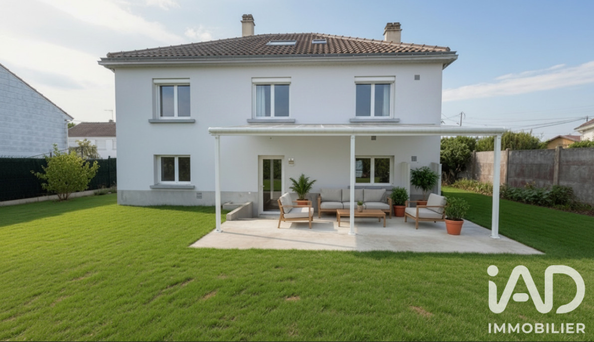 Maison 7 Pièce(s) Sainte-Luce-sur-Loire