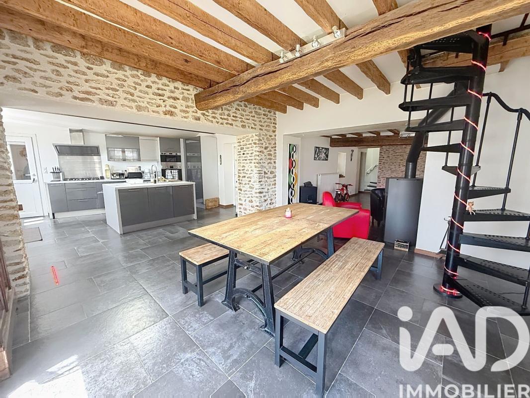 Maison 5 Pièce(s) Richebourg
