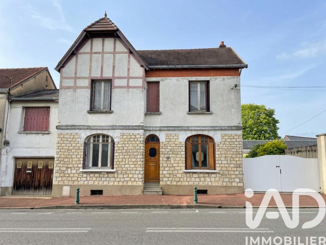 Maison de ville 7 Pièce(s) Château-la-Vallière