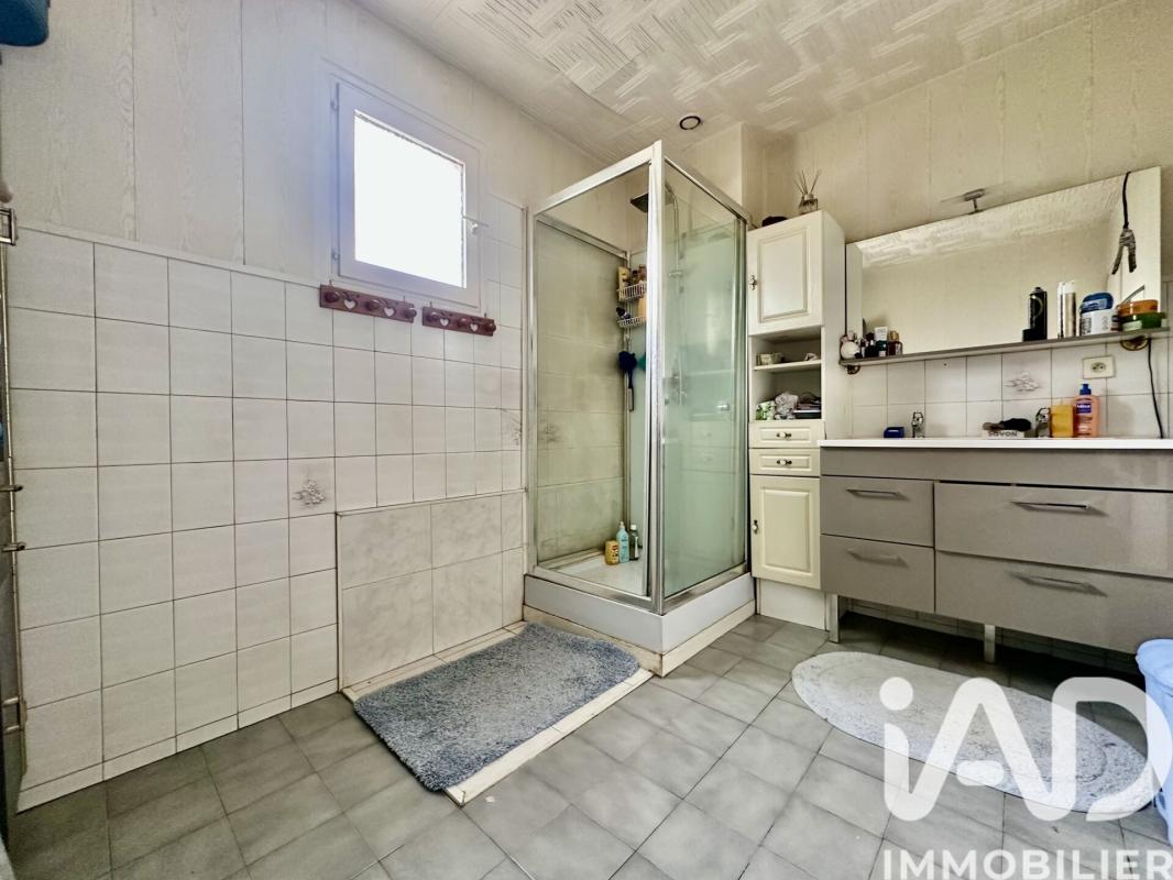 Maison 4 Pièce(s) Bonson - Photo 16