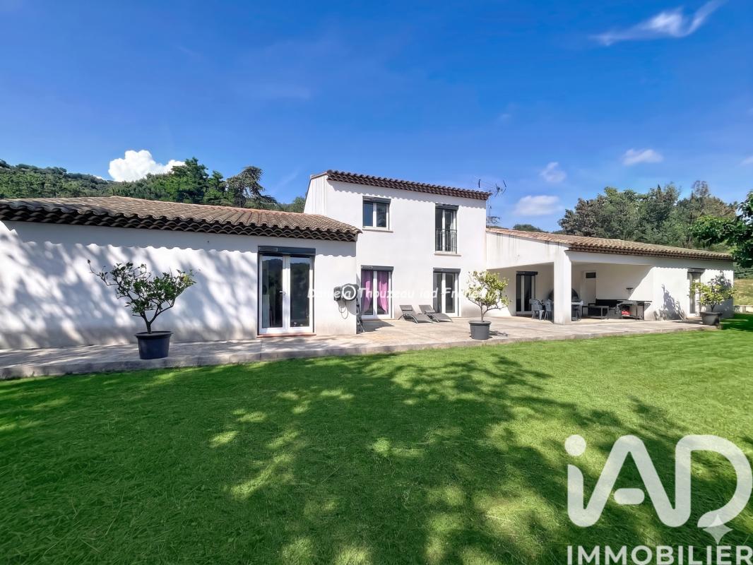 Maison 8 Pièce(s) Collobrières