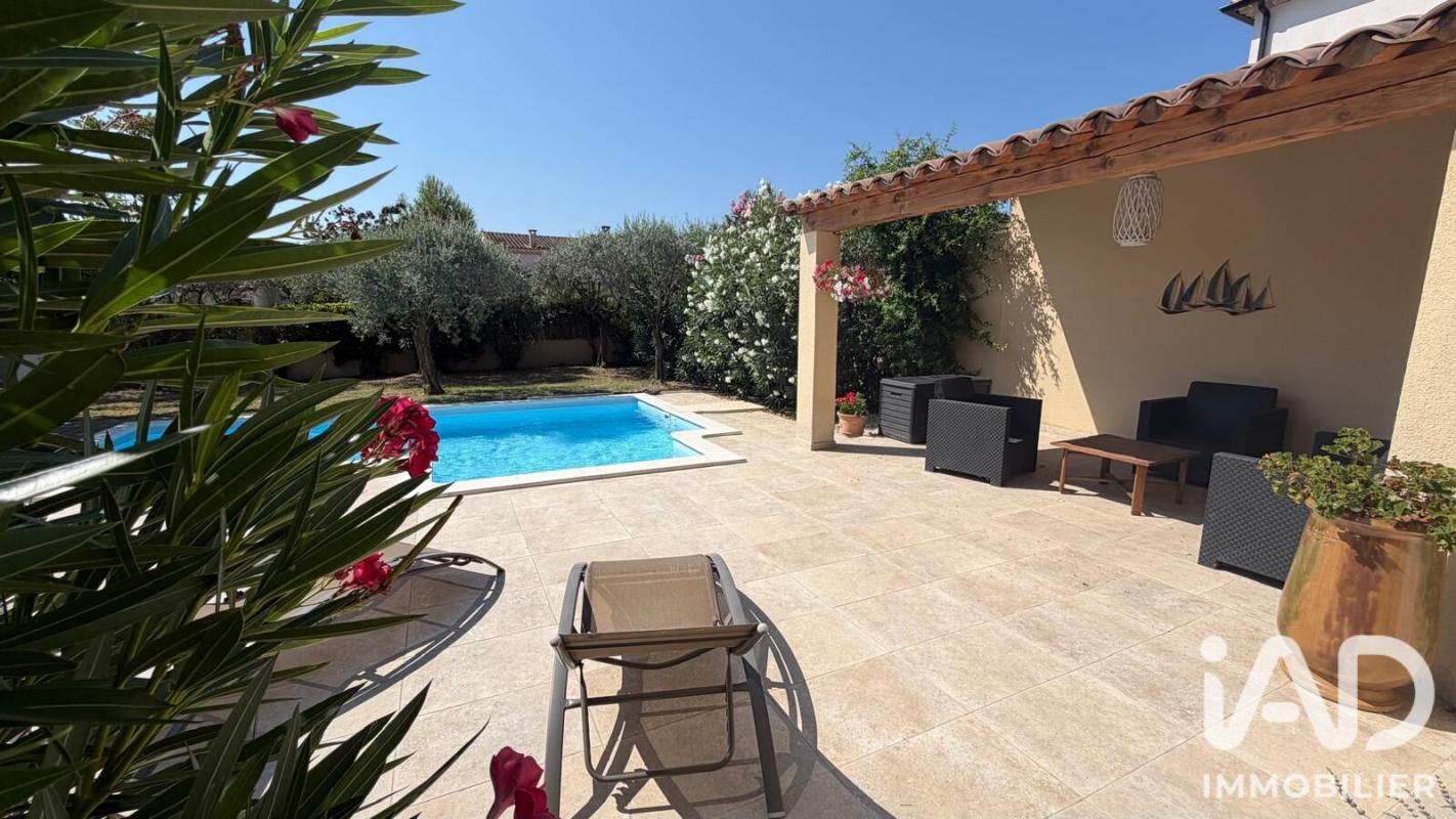 Villa 5 Pièce(s) Saint-Saturnin-lès-Avignon