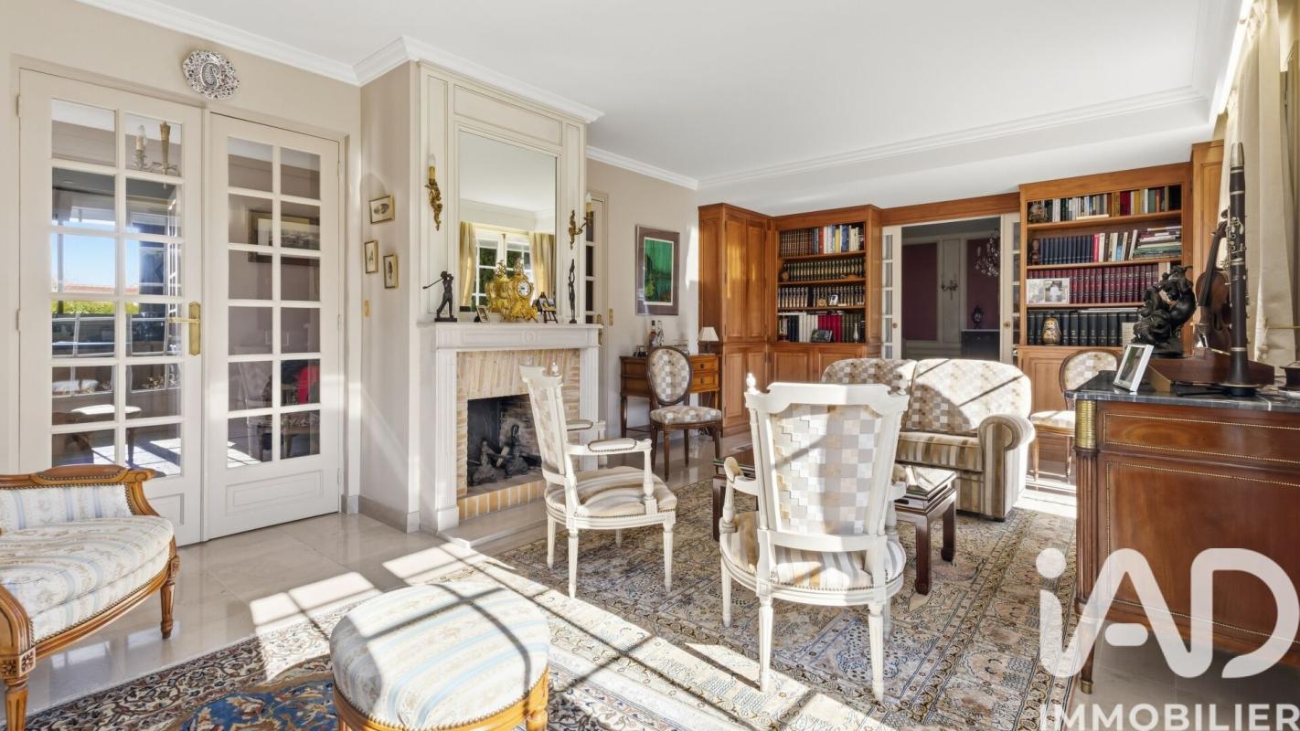 Maison 8 Pièce(s) La Rochette