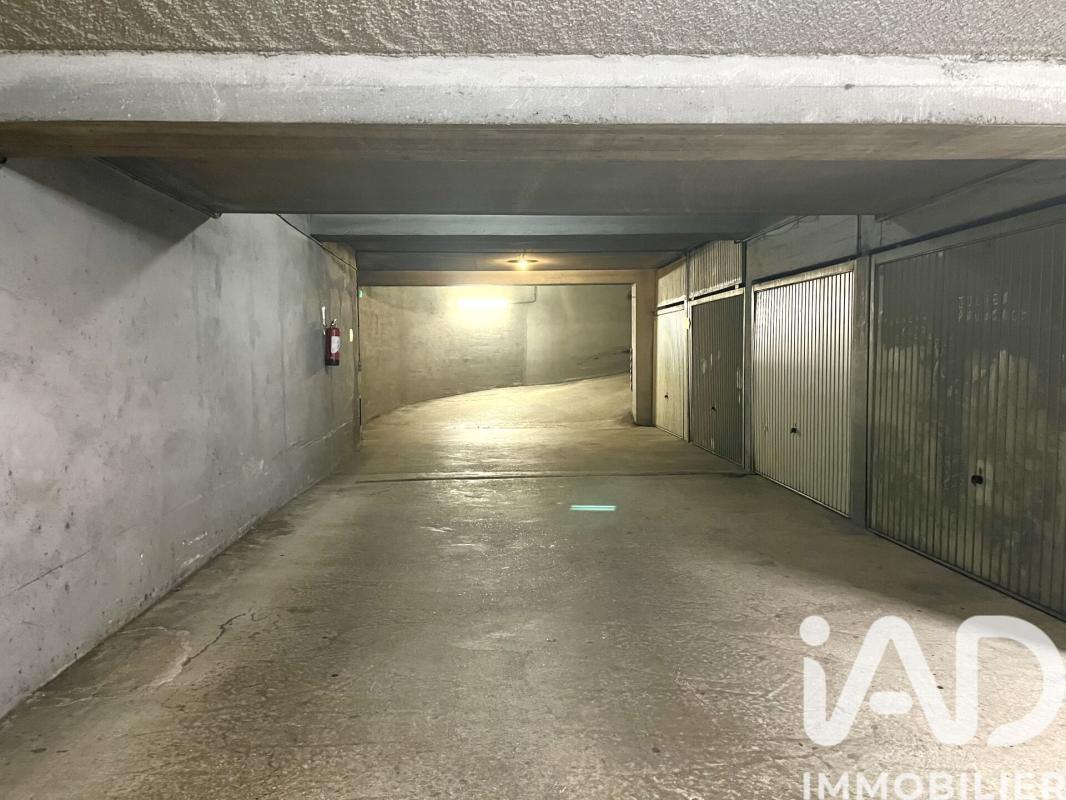 Parking  Paris 16eme Arrondissement - Photo 2