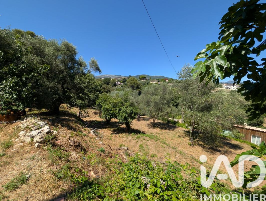 Terrain  Grasse