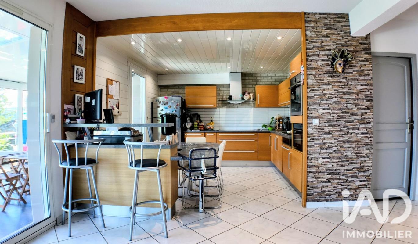 Maison 5 Pièce(s) Saint-Genest-Lerpt - Photo 7
