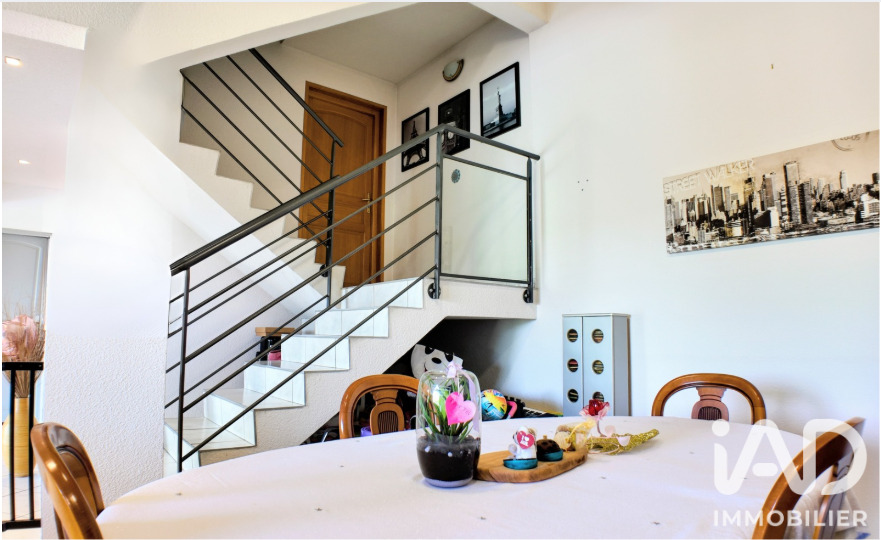 Maison 5 Pièce(s) Saint-Genest-Lerpt - Photo 11