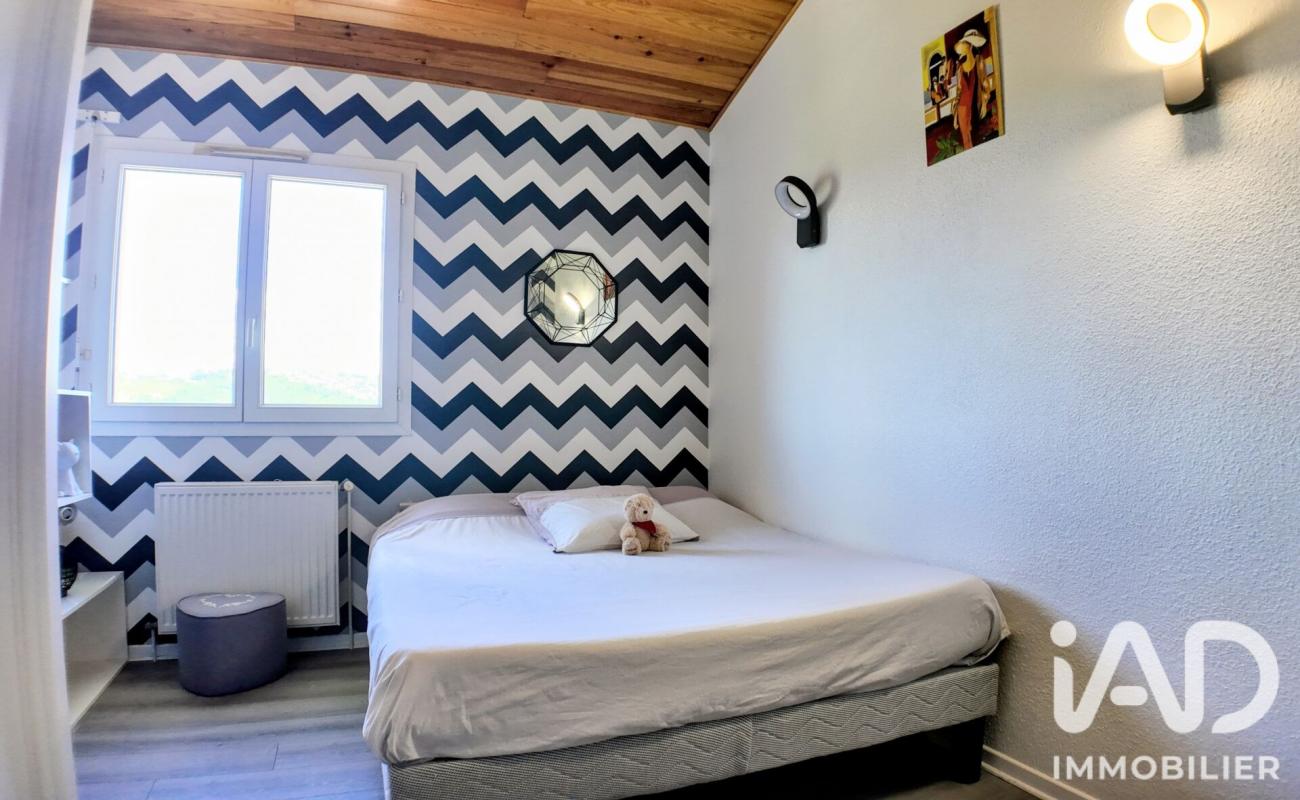 Maison 5 Pièce(s) Saint-Genest-Lerpt - Photo 12