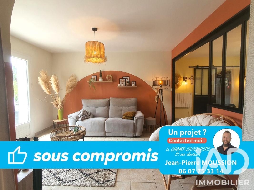 Maison traditionnelle 5 Pièce(s) Le Champ-Saint-Père