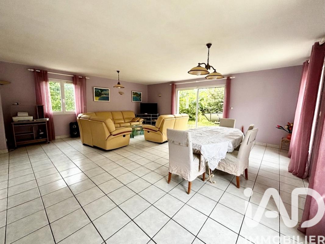 Maison 7 Pièce(s) Montbrison