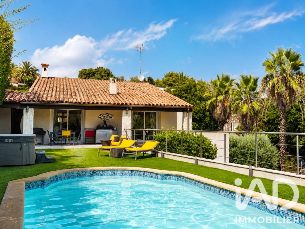 Maison 7 Pièce(s) Cagnes-sur-Mer