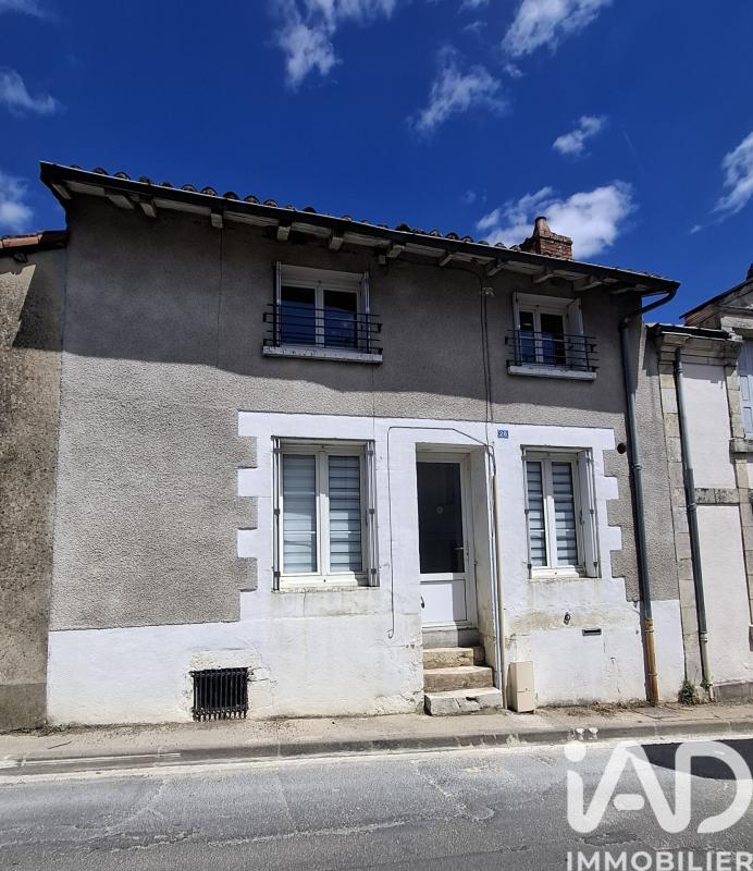 Maison 6 Pièce(s) Charroux