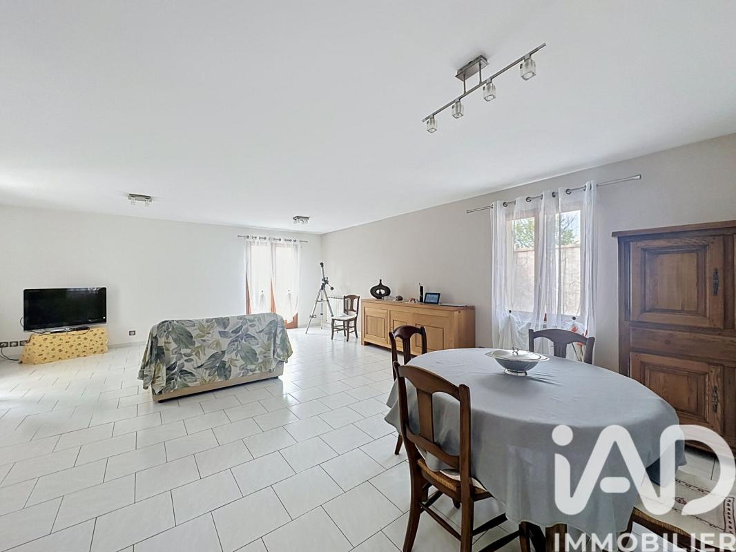 Maison 5 Pièce(s) Châteauneuf-de-Gadagne - Photo 3