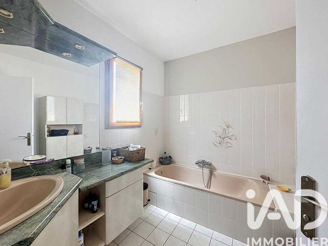 Maison 5 Pièce(s) Châteauneuf-de-Gadagne - Photo 13