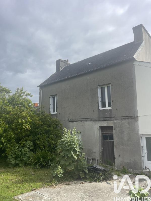 Maison 4 Pièce(s) Châteauneuf-du-Faou