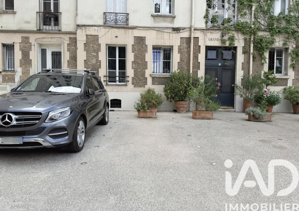 Parking  Paris 10eme Arrondissement - Photo 2