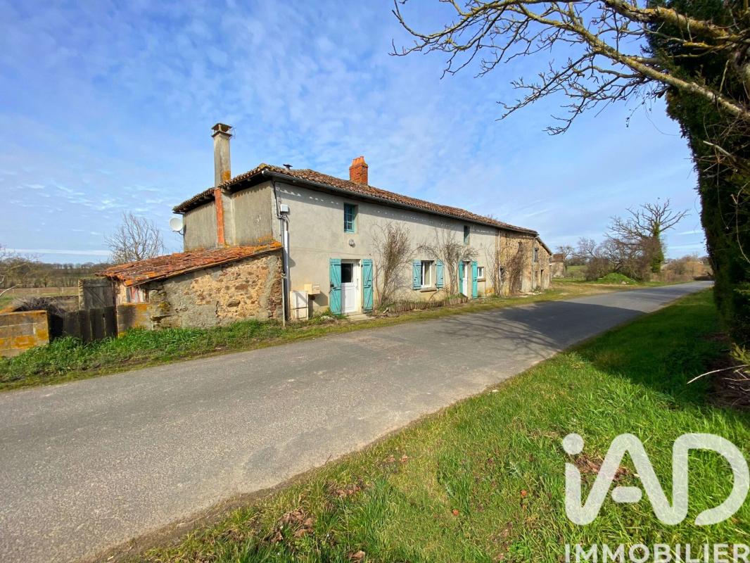 Ferme 4 Pièce(s) Availles-Limouzine