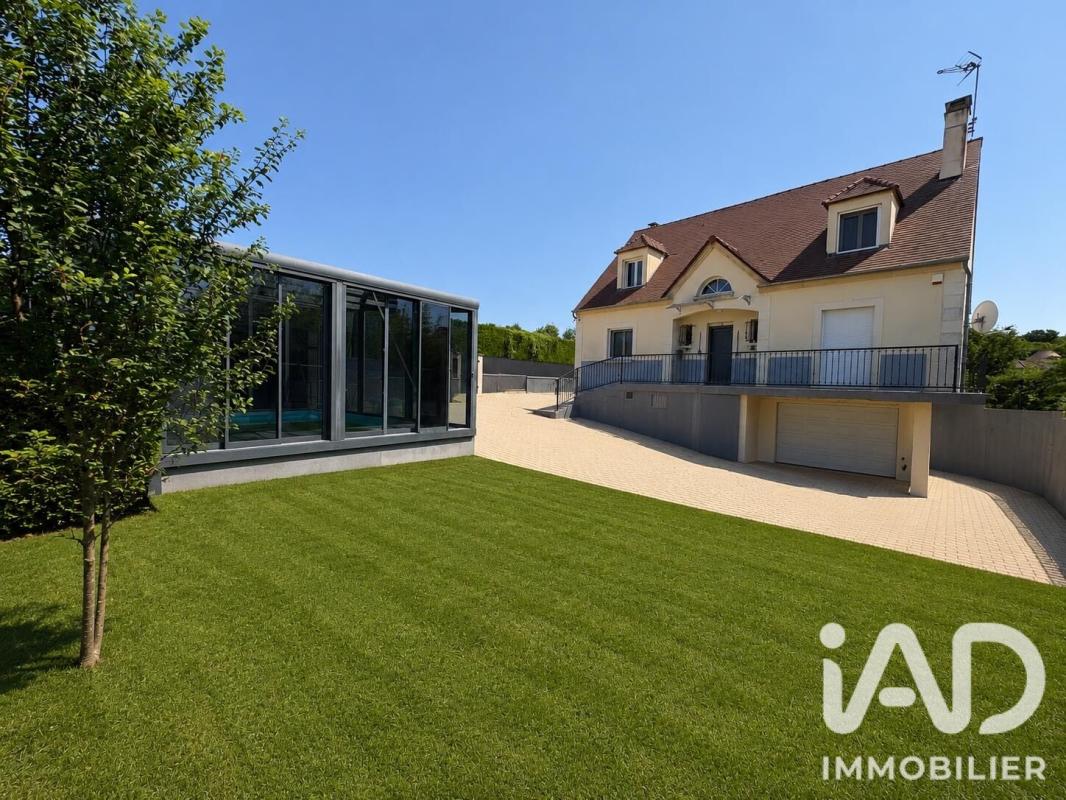 Maison 8 Pièce(s) Saint-Fargeau-Ponthierry