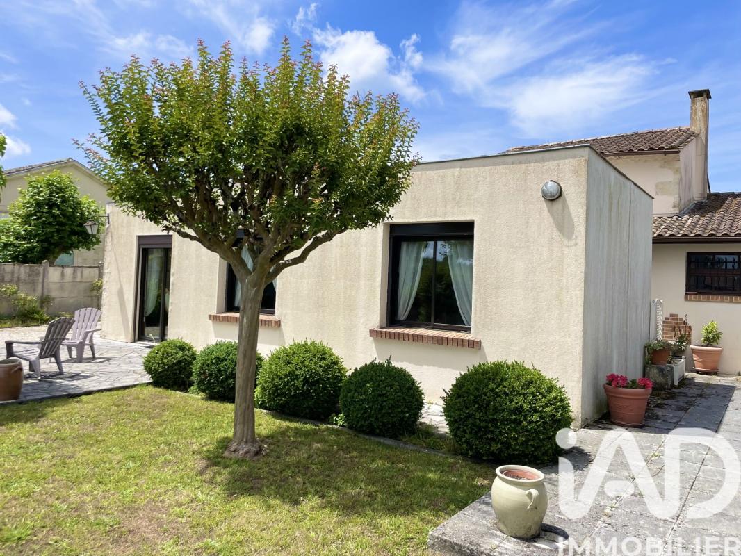 Maison de village 10 Pièce(s) Queyrac